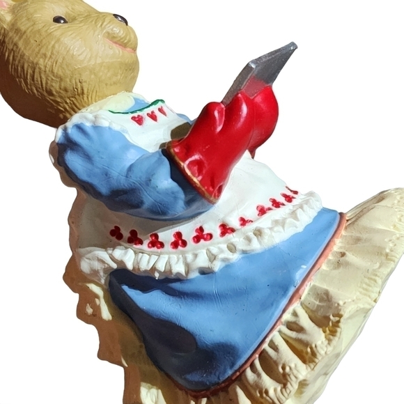 Vintage Hallmark 1993 Momma bear baking chef cookies ornament - Picture 2 of 7